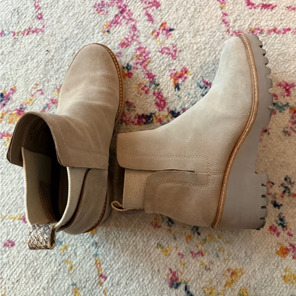 Dolce Vita Huey Wedge Bootie, size 10